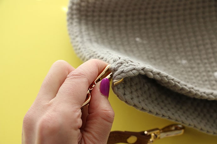 crochet pattern drawstring bucket bag