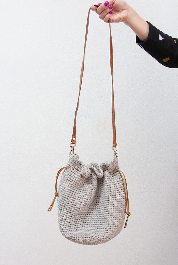 crochet pattern drawstring bucket bag