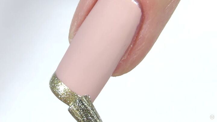 how to do a classy gold french manicure at home in 3 simple steps, Gold tip French manicure