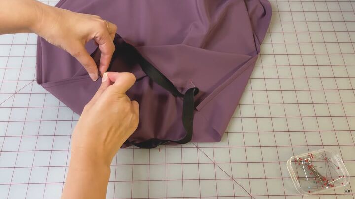 how to make a silk skirt pattern step by step sewing tutorial, Inserting the elastic into the waistline