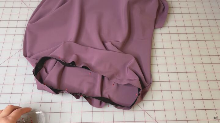 how to make a silk skirt pattern step by step sewing tutorial, Pinning the elastic to the waistline