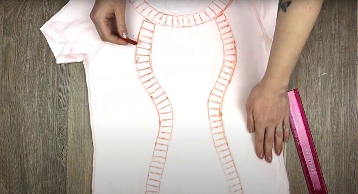 how to make a braided t shirt cutting weaving braiding tutorial, Drawing ladder patterns on the t shirt front