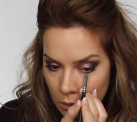 quick easy glam makeup for a new year s eve party, Lining the lower lashes with eyeshadow