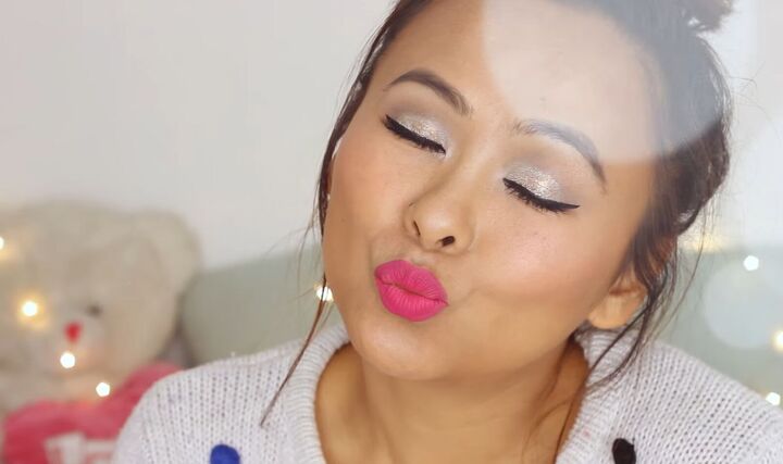 pink silver makeup tutorial a cute sparkly look for the holidays, Pink and silver eye makeup tutorial