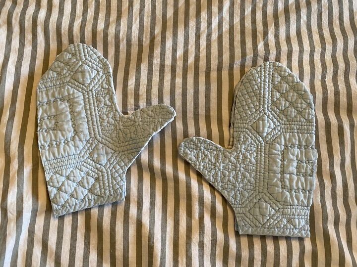 embroidered mittens to keep you warm during your outdoor decorating