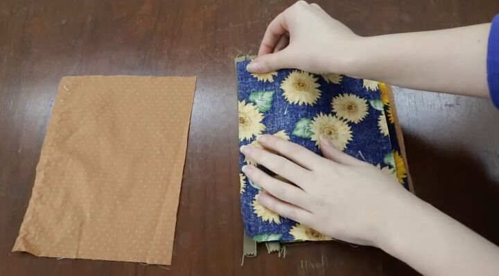 easy zipper pouch sewing tutorial fun gift for friends or yourself, Easy sew zipper pouch