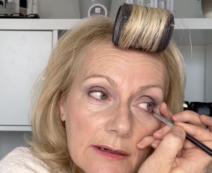 how to rock a smokey eye as an older woman mature makeup tutorial, Makeup tutorial smokey eye for older ladies