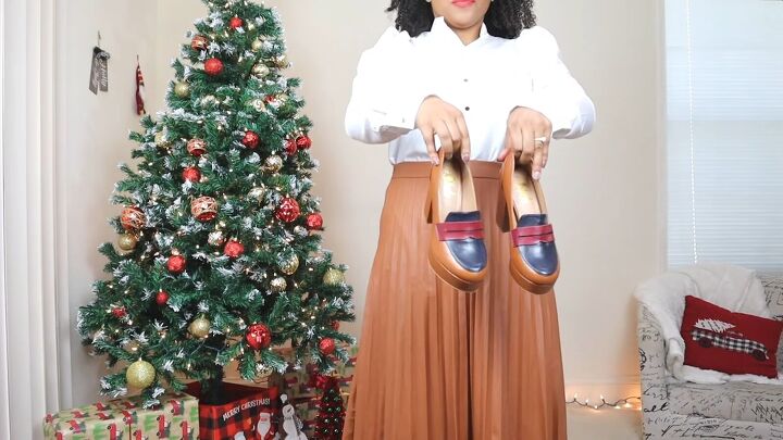 4 cute christmas outfits with leather skirts to wear for the holidays, Platform loafers to pair with the maxi skirt