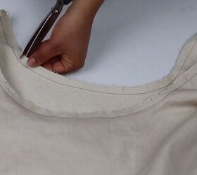 how to sew the perfect gift 6 diy gift ideas that are simple to make, Snipping along the curve