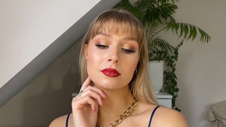 4 glamorous christmas party makeup looks for the festive season, Glam Christmas party makeup