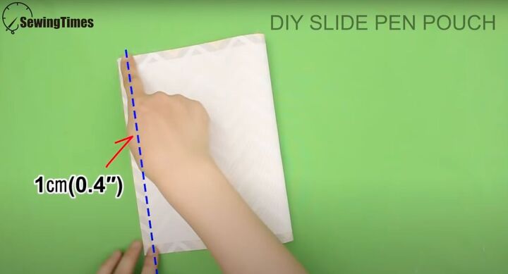 sew the perfect gift 5 easy sew gift ideas with step by step videos, Sewing the open edge