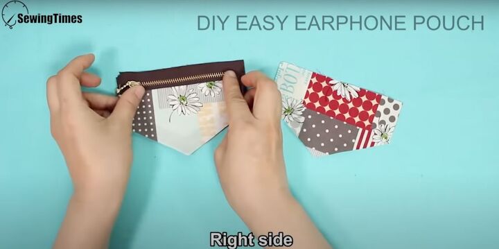 sew the perfect gift 5 easy sew gift ideas with step by step videos, Inserting the zipper between the fabrics