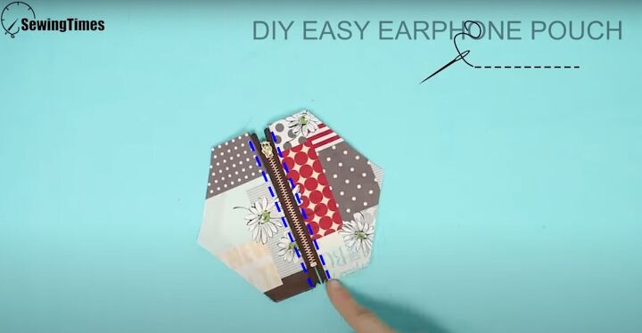 sew the perfect gift 5 easy sew gift ideas with step by step videos, Topstitching the zipper