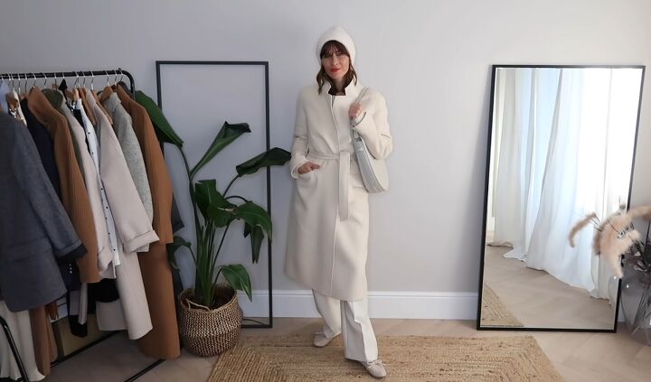 19 comfy casual chic winter outfits to keep you warm this season, All white tonal winter outfit