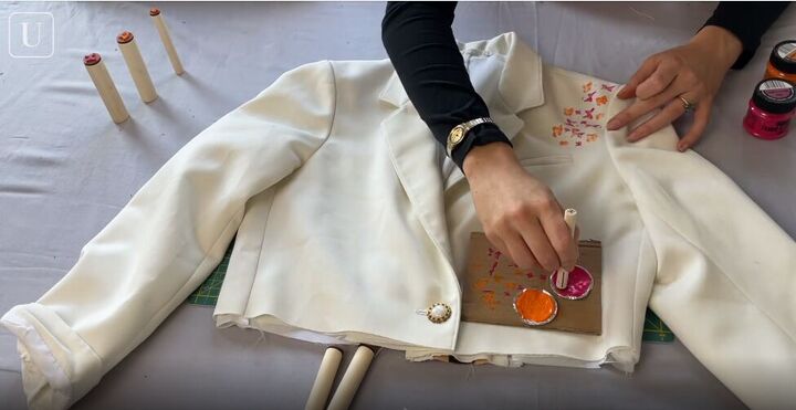3 easy diy blazer alterations you can do to refashion your jackets, Stamping the white blazer with fabric paint