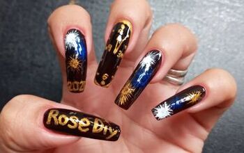 How to Do Black & Gold New Year’s Nails With Fun Firework Designs