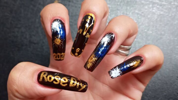 how to do black gold new years nails with fun firework designs, New Year s nails with black gold fireworks