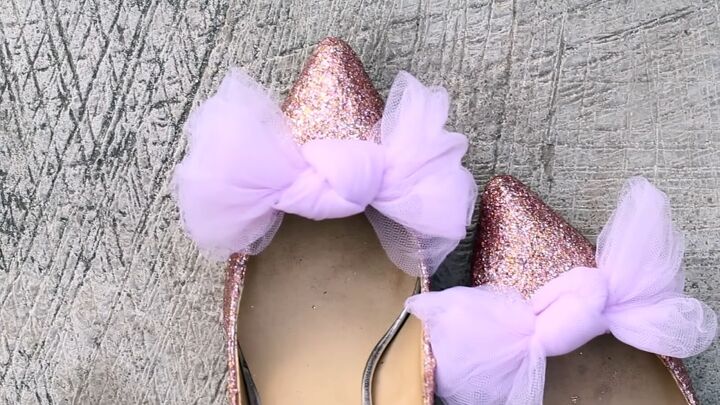 revive your peeling heels by turning them into diy glitter shoes, DIY glitter shoes