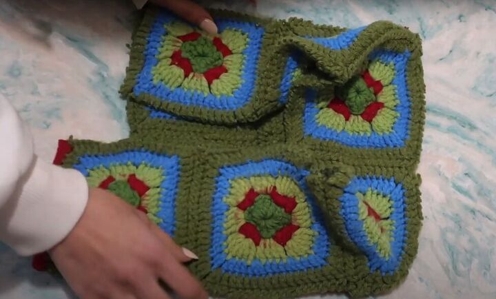 got an old crochet blanket try out this granny square bag tutorial, DIY granny square bag pattern