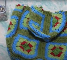 got an old crochet blanket try out this granny square bag tutorial, Attaching the handles to the bag