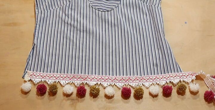 from boring to compliments how to embellish a top with cute pom poms, Placing the pom pom trim on the bottom hem