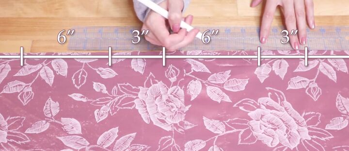 looking to upcycle old bedding try this box pleat skirt tutorial, Measuring the box pleats