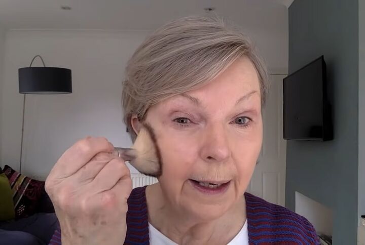 everything you need to know about foundation for an older face, How to apply foundation