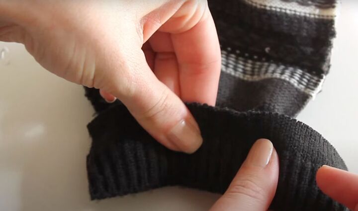 how to make a diy blanket poncho sweater mittens for winter, Attaching the cuff to the DIY mitten