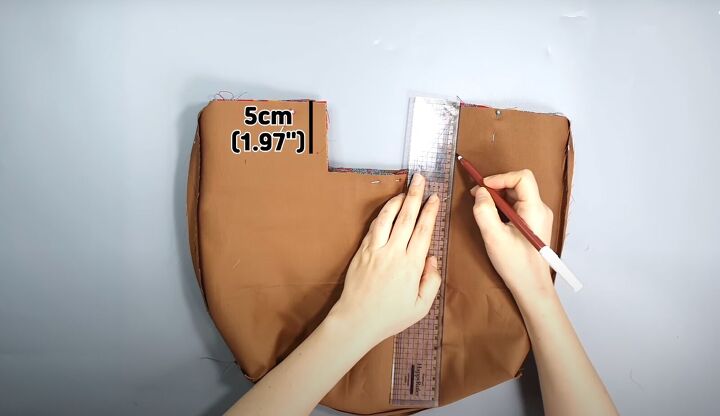 how to sew a cute plaid purse perfect for fall and winter, Marking where the handle area will go