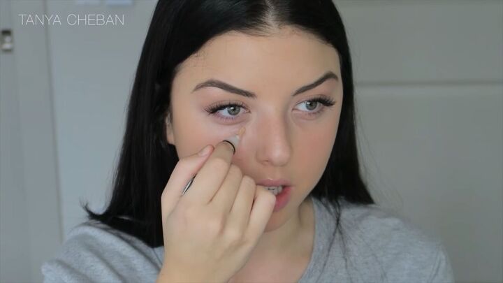 how to hide under eye dark circles with makeup in 3 simple steps, Applying concealer under the eyes