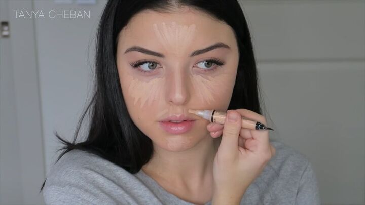 how to hide under eye dark circles with makeup in 3 simple steps, Applying concealer elsewhere on the face