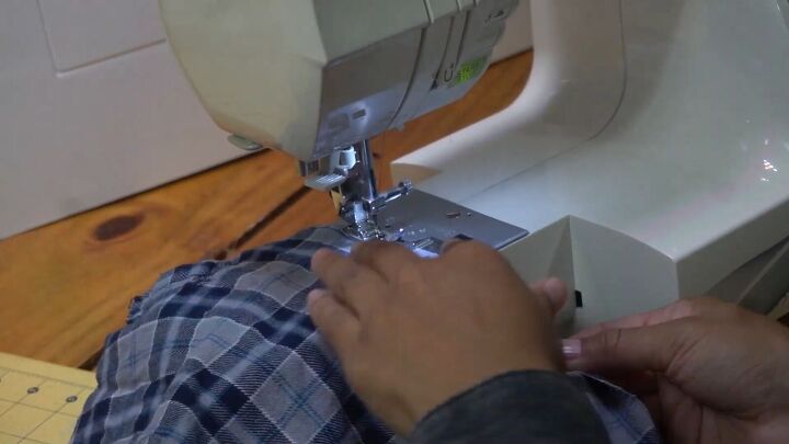 2 easy diy sweatshirt refashions making bandana flannel sleeves, How to sew sweatshirt sleeves