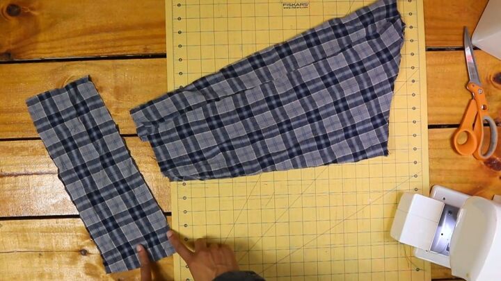 2 easy diy sweatshirt refashions making bandana flannel sleeves, Cutting ties for the wrists