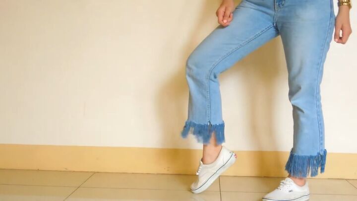2 fun ways to refashion clothes diy cold shoulder top fringe jeans, DIY fringe jeans