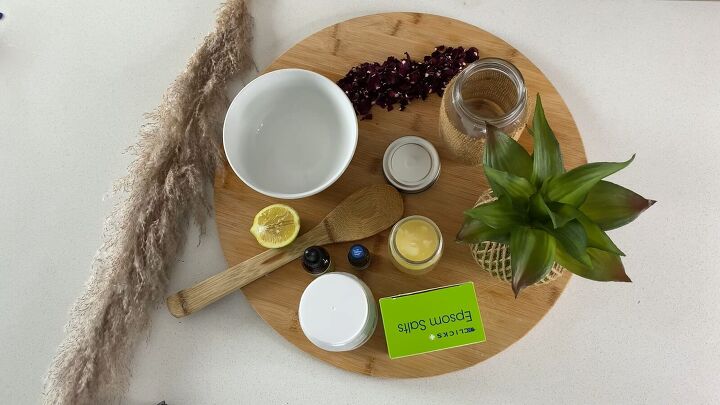 how to make a rejuvenating coconut oil epsom salt body scrub, Coconut oil and Epsom salt body scrub ingredients