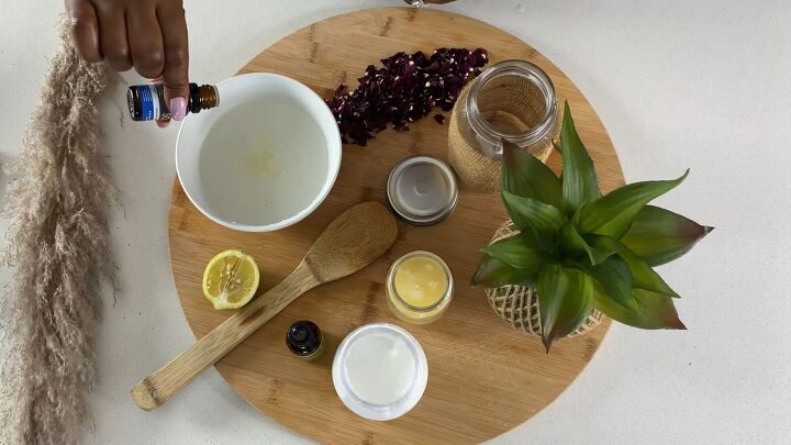 how to make a rejuvenating coconut oil epsom salt body scrub, Adding peppermint oil to the DIY body scrub