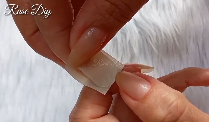 How to Make Strong Fake Nails Out of Masking Tape & Nail Glue | Upstyle How to Make Strong Fake Nails Out of Masking Tape & Nail Glue | Upstyle