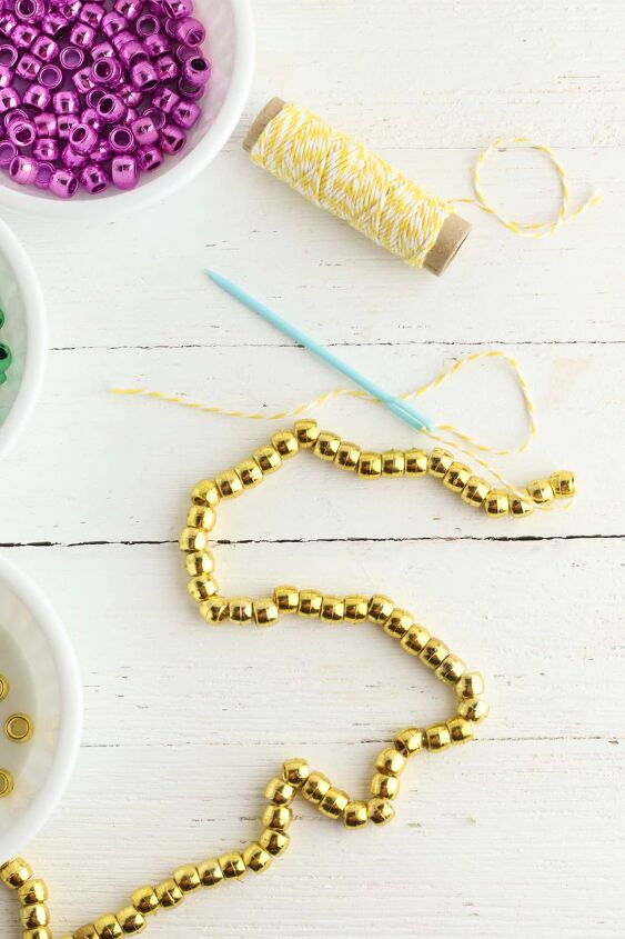 how to make a mardi gras beads necklace with three strands