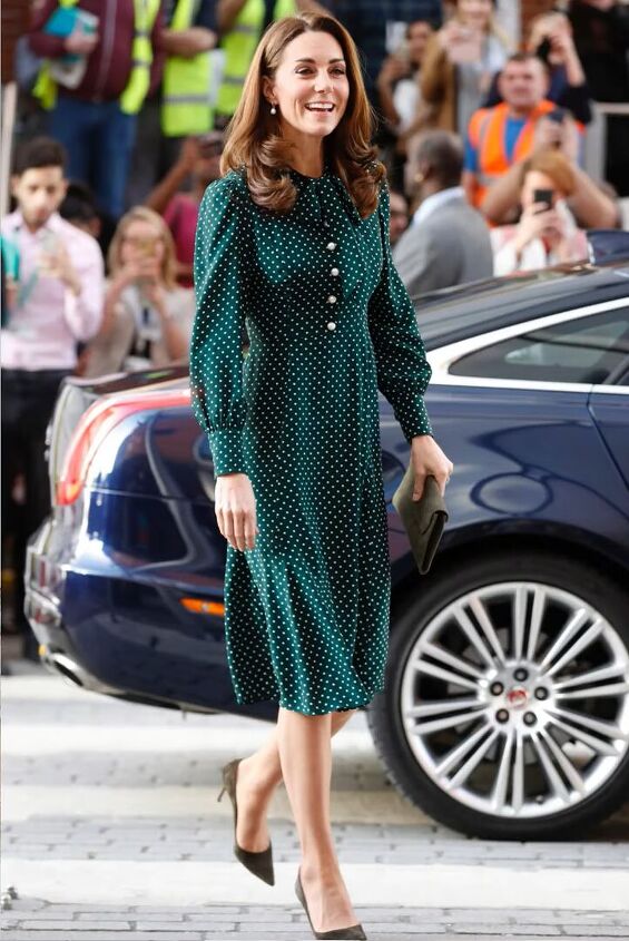 How to Recreate Kate Middleton's Work Outfits & Dress Like a Royal | Upstyle How to Recreate Kate Middleton's Work Outfits & Dress Like a Royal | Upstyle