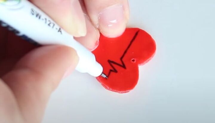 how to make a paper heart necklace easy diy gift for valentine s day, How to make a heart necklace