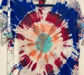 how to make a tie dye shirt using chalk paint