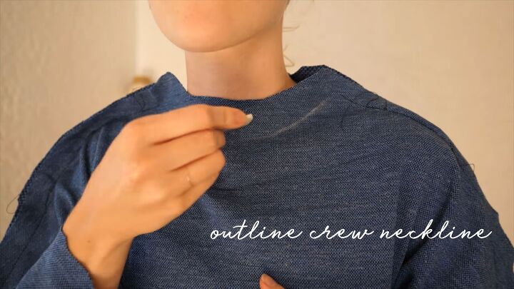 how to make a bell sleeve top from scratch in 6 simple steps, Marking the neckline with chalk