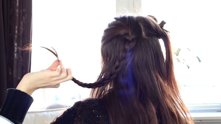 how to do a cute easy heart braid in your hair for valentine s day, Braiding hair on one side