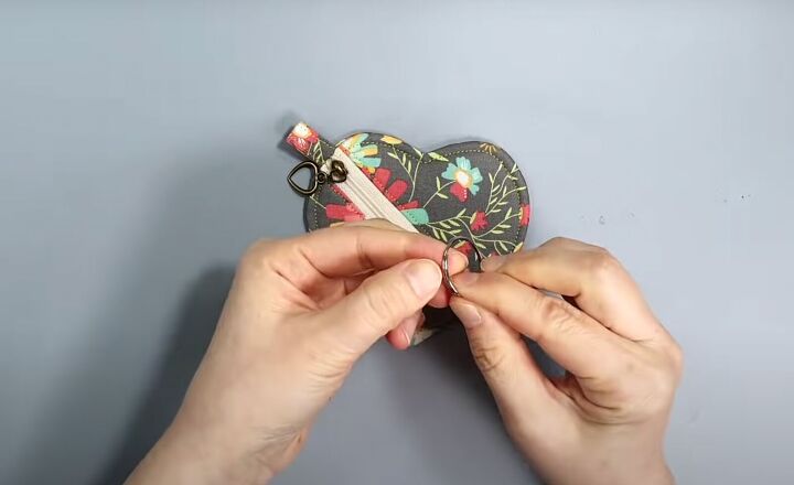 want to sew a valentine s day gift try this mini heart pouch tutorial, Inserting the ring into the tab