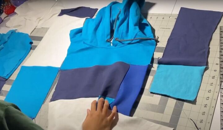 how to easily make your own color block hoodie with patchwork pieces, Sewing the hood piece onto the block pieces