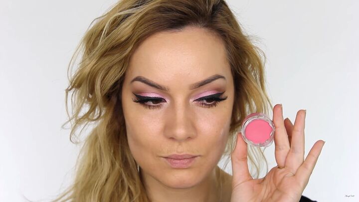 how to create a cool pink eye lip makeup look for valentines day, Applying a cream based blush with fingers