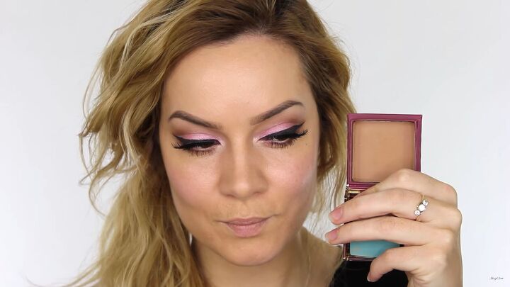 how to create a cool pink eye lip makeup look for valentines day, Applying powder contour to the face