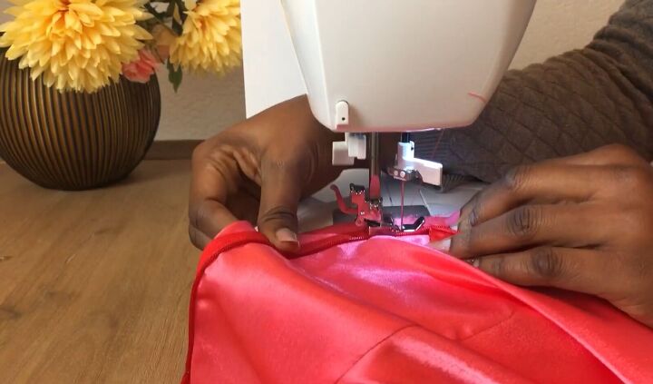 how to make a simple diy drawstring skirt step by step tutorial, Sewing the zipper into the skirt