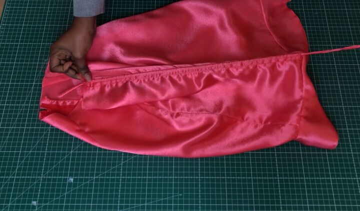 how to make a simple diy drawstring skirt step by step tutorial, Inserting the drawstrings into the channels