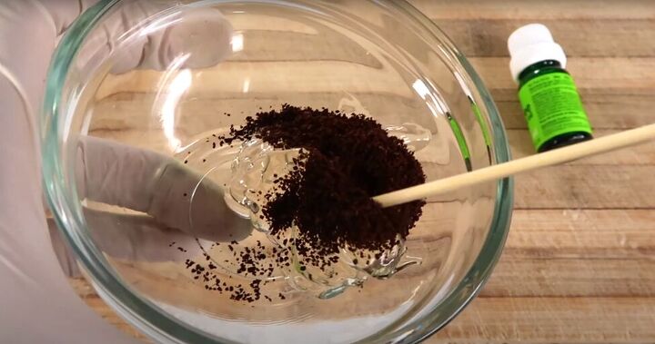 how to make a simple aloe vera coffee face mask natural skincare, Making the aloe vera and coffee face mask